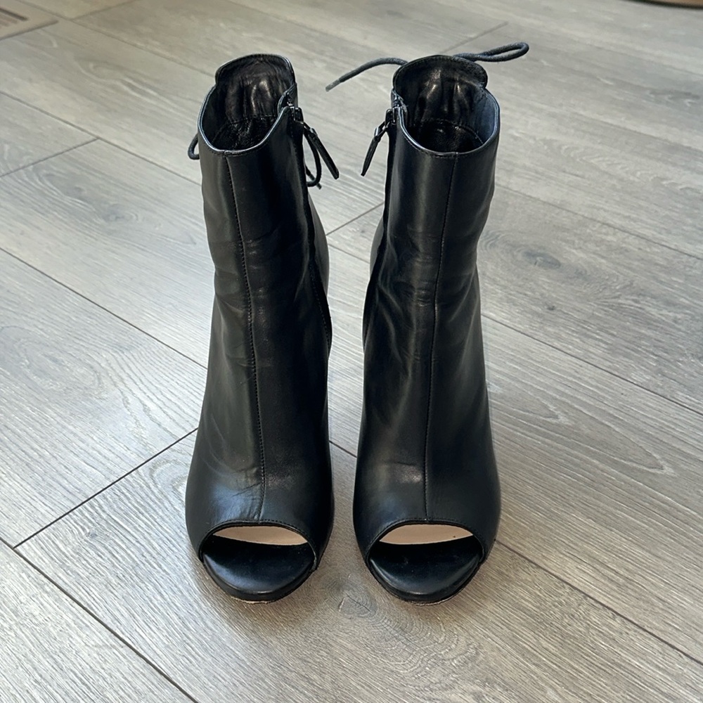 Pour La Victoire Boots size 9.5